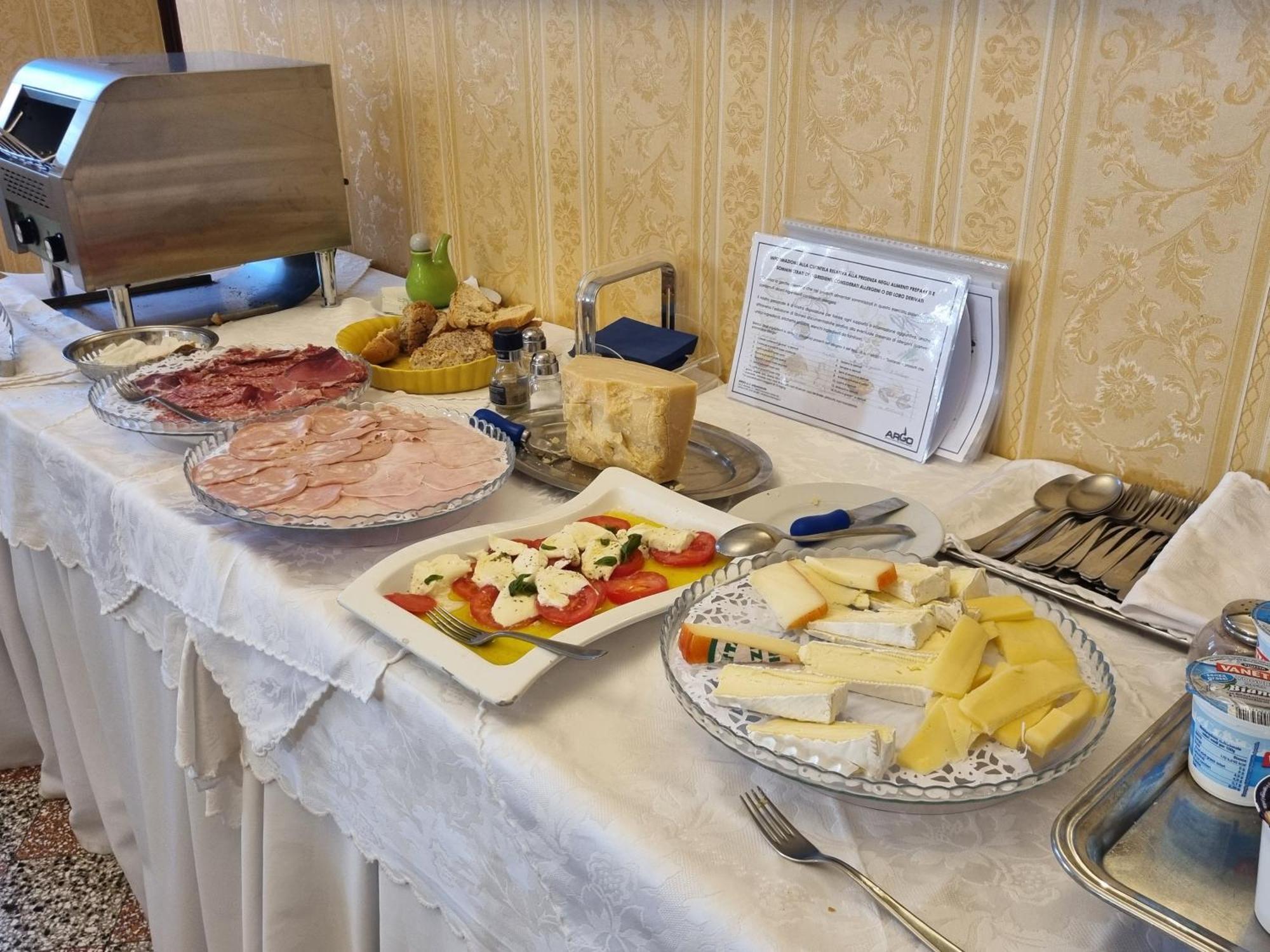 Albergo Il Marzocco - Hotel Dal 1860 มอนติปุลเชียโน ภายนอก รูปภาพ