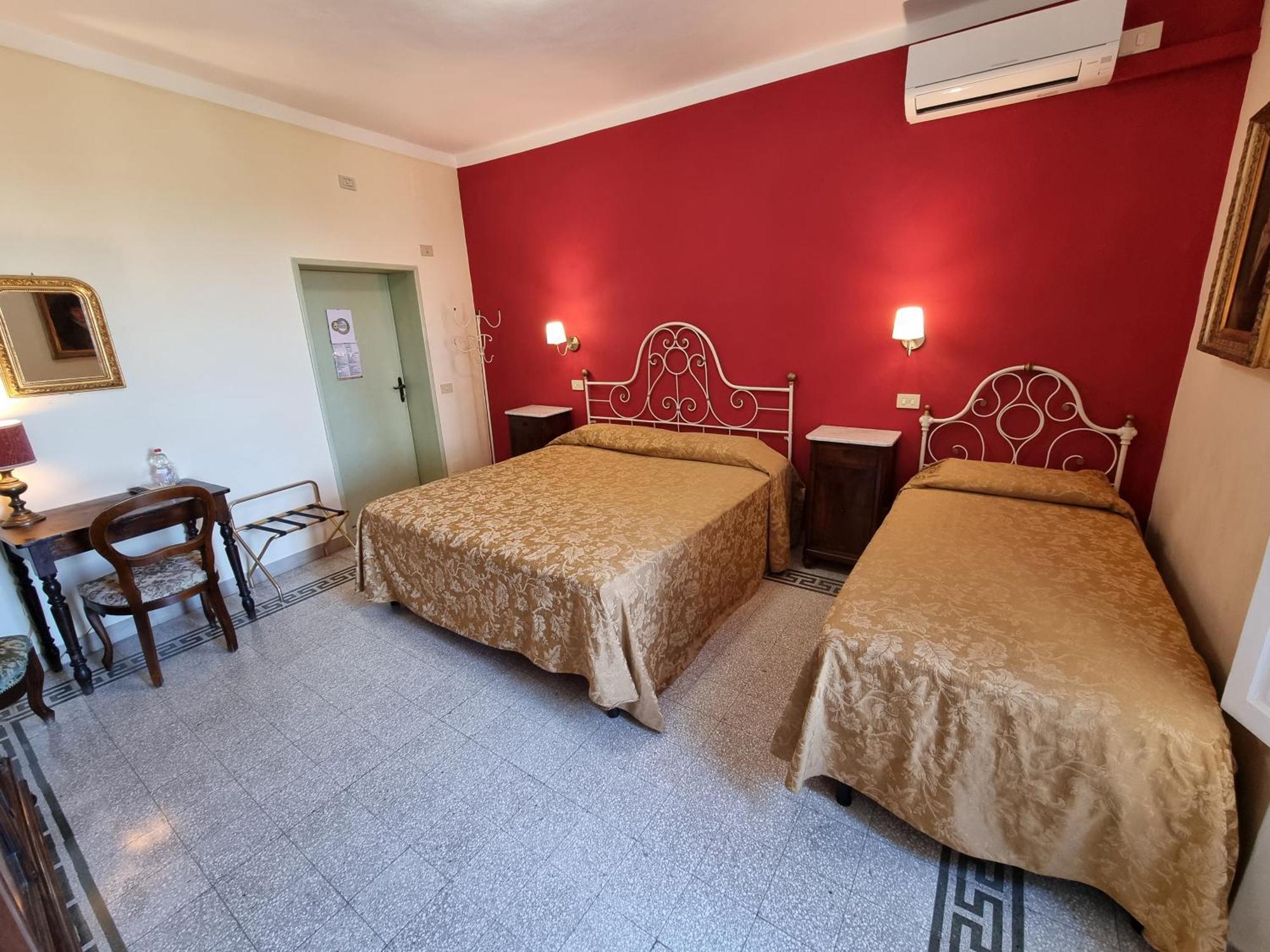 Albergo Il Marzocco - Hotel Dal 1860 มอนติปุลเชียโน ภายนอก รูปภาพ